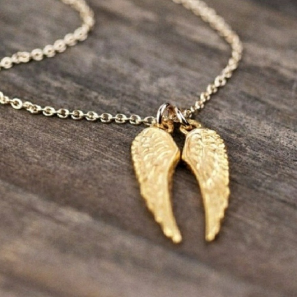 LAST ONE!!! Gold Double Angel Wings Necklace! ❤️